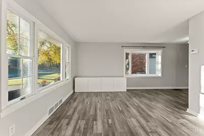 8363 Wexford Avenue, Sycamore Township, OH 45236 - Photo 7