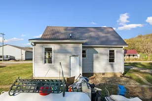 312 White Oak St, Higginsport, OH 45131 - Photo 9