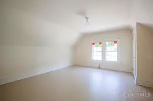 2067 Riverside Dr, Cincinnati, OH 45202 - Photo 23