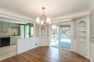 3239 Pickbury Dr, Cincinnati, OH 45211 - Photo 9