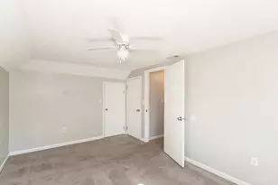 3239 Pickbury Dr, Cincinnati, OH 45211 - Photo 19