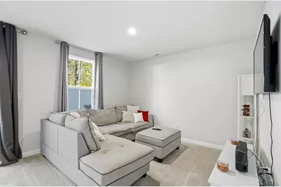 42 Wentworth Lane, Deer Park, OH 45236 - Photo 5