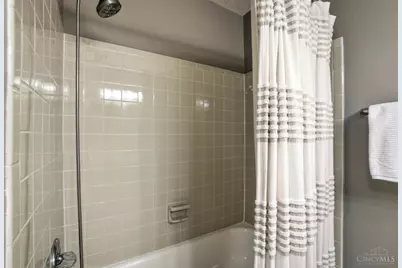 5281 Woodcliff Court, West Chester, OH 45069 - Photo 13