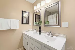 5281 Woodcliff Ct, West Chester, OH 45069 - Photo 11