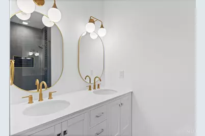 3129 Hackberry Street, Cincinnati, OH 45207 - Photo 43