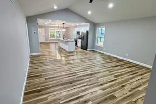 1351 Mayfair Dr, Wilmington, OH 45177 - Photo 11