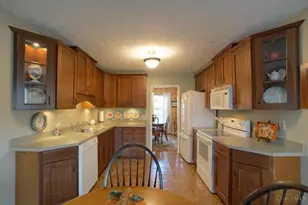 126 Chapel Hill Dr, Fairfield, OH 45014 - Photo 7