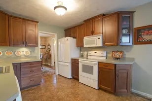 126 Chapel Hill Dr, Fairfield, OH 45014 - Photo 9