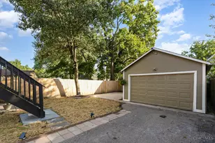 519 Maple St, Elmwood Place, OH 45216 - Photo 3