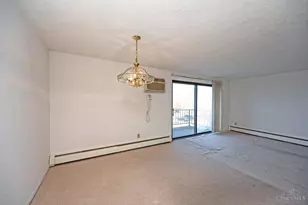 6617 Hearne Rd, Green Township, OH 45248 - Photo 9