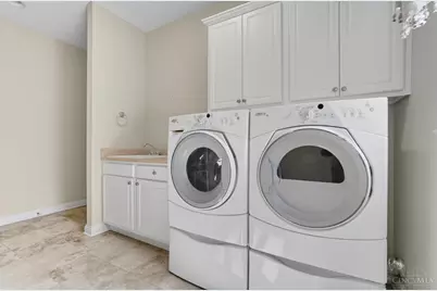 295 Stratford Lane, Beavercreek, OH 45385 - Photo 13