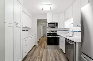 9760 Bunker Hill Ln, Montgomery, OH 45242 - Photo 11