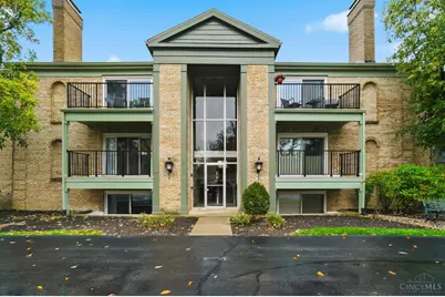 9760 Bunker Hill Lane #69, Montgomery, OH 45242 - Photo 3