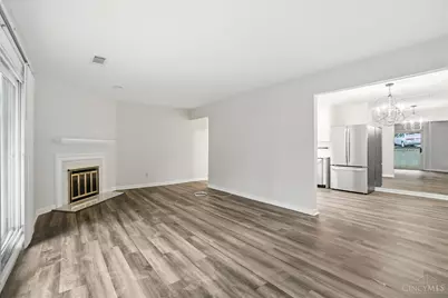 9760 Bunker Hill Lane #69, Montgomery, OH 45242 - Photo 7