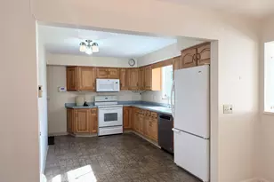 1075 Oakmont Ave, Hamilton, OH 45013 - Photo 7