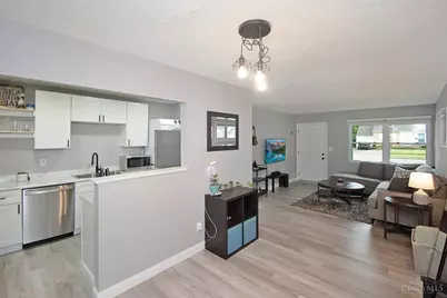 8831 Daly Road, Springfield Township, OH 45231 - Photo 7