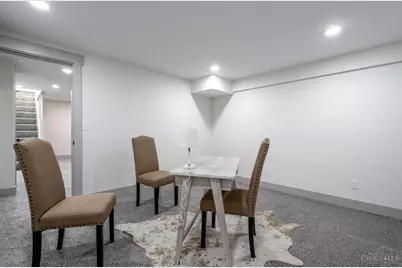 8693 Mockingbird Lane, Springfield Township, OH 45231 - Photo 37