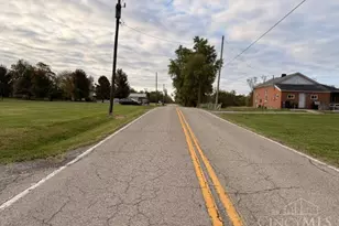 1281 S Snyder Rd, Jefferson Twp, OH 45345 - Photo 5