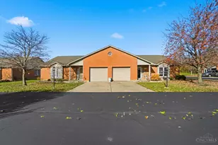 704 Terrace Ct, Trenton, OH 45067 - Photo 1