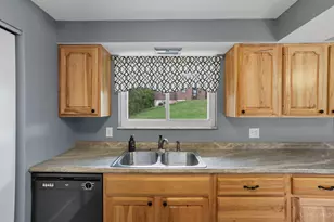 5865 Day Rd, Colerain Township, OH 45252 - Photo 15