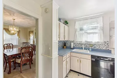 2197 Crane Avenue, Cincinnati, OH 45207 - Photo 11