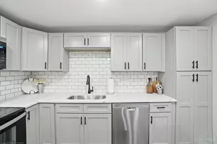 1371 Finch Ln, Miami Township, OH 45150 - Photo 11