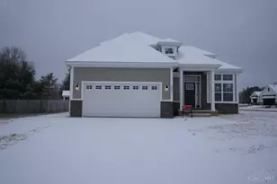 10311 Amherst Dr, Harveysburg, OH 45068 - Photo 1