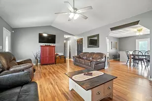 241 Raycon Dr, Union Twp, OH 45177 - Photo 3