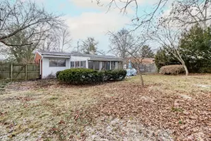 8990 Mockingbird Ln, Springfield Township, OH 45231 - Photo 21