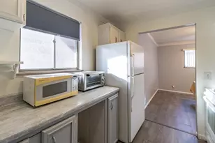 8990 Mockingbird Ln, Springfield Township, OH 45231 - Photo 7