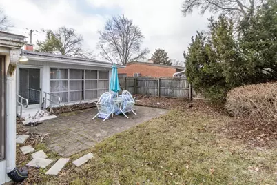 8990 Mockingbird Lane, Springfield Township, OH 45231 - Photo 23