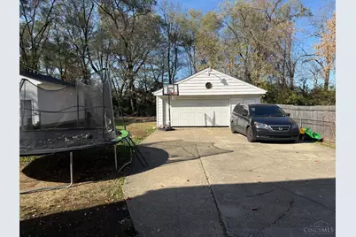 4235 Vannest Ave, Middletown, OH 45042 - Photo 3