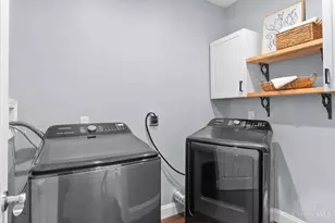 6325 Desmond St, Cincinnati, OH 45227 - Photo 13