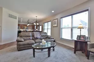 1757 Woodruff Ln, Wyoming, OH 45215 - Photo 9