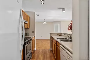 710 Carrington Pl, Loveland, OH 45140 - Photo 13