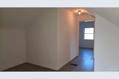 8240 Camargo Road, Madeira, OH 45243 - Photo 23