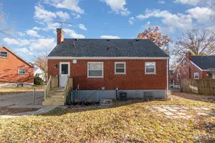 1125 Murkett Ct, Springfield Township, OH 45231 - Photo 15