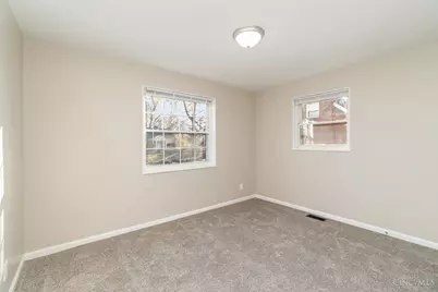 1125 Murkett Court, Springfield Township, OH 45231 - Photo 9