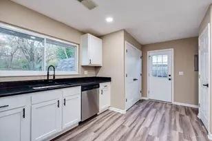 3971 Woodsong Dr, Colerain Township, OH 45251 - Photo 9