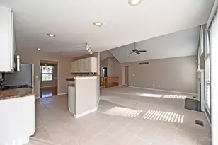 1079 Valley Wood Dr, Union Township, OH 45103 - Photo 15