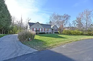 1079 Valley Wood Dr, Union Township, OH 45103 - Photo 3