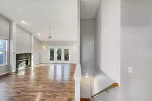 7682 Crystal Cove Pointe, Hamilton Township, OH 45039 - Photo 9