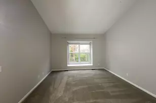 7682 Crystal Cove Pointe, Hamilton Township, OH 45039 - Photo 11