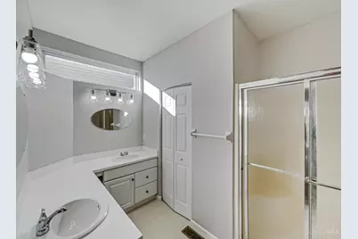 7682 Crystal Cove Pointe, Hamilton Township, OH 45039 - Photo 5