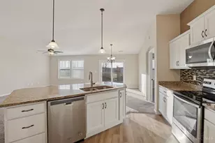 7979 Oakbridge Wy, Green Township, OH 45248 - Photo 11