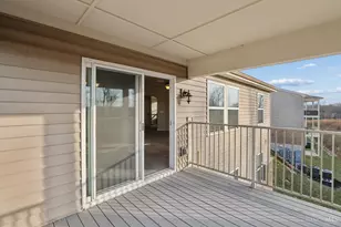 7979 Oakbridge Wy, Green Township, OH 45248 - Photo 39