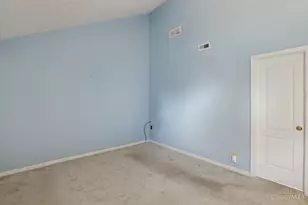 488 Madeira Ct, Union Township, OH 45255 - Photo 9