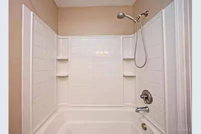 5587 Vogel Road, Green Township, OH 45239 - Photo 23