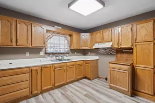 112 Springlake Ave, Hillsboro, OH 45133 - Photo 9