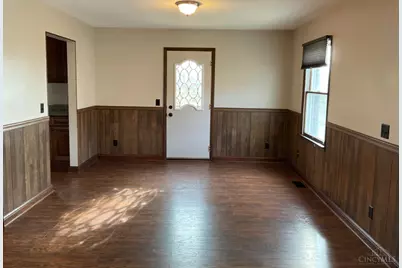 11231 Lincolnshire Drive, Forest Park, OH 45240 - Photo 9